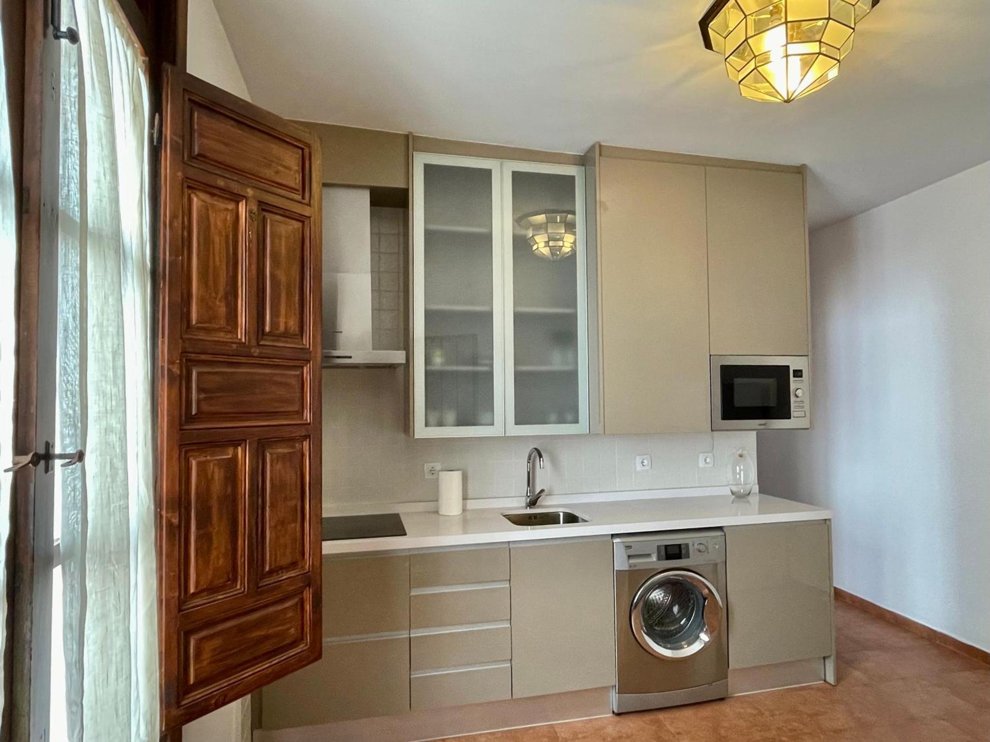 Al-Mansur Apartment Гранада Стая снимка